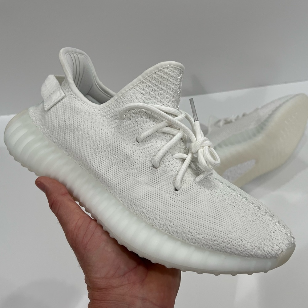 NWT Yeezy Boost 350 V2 CREAM